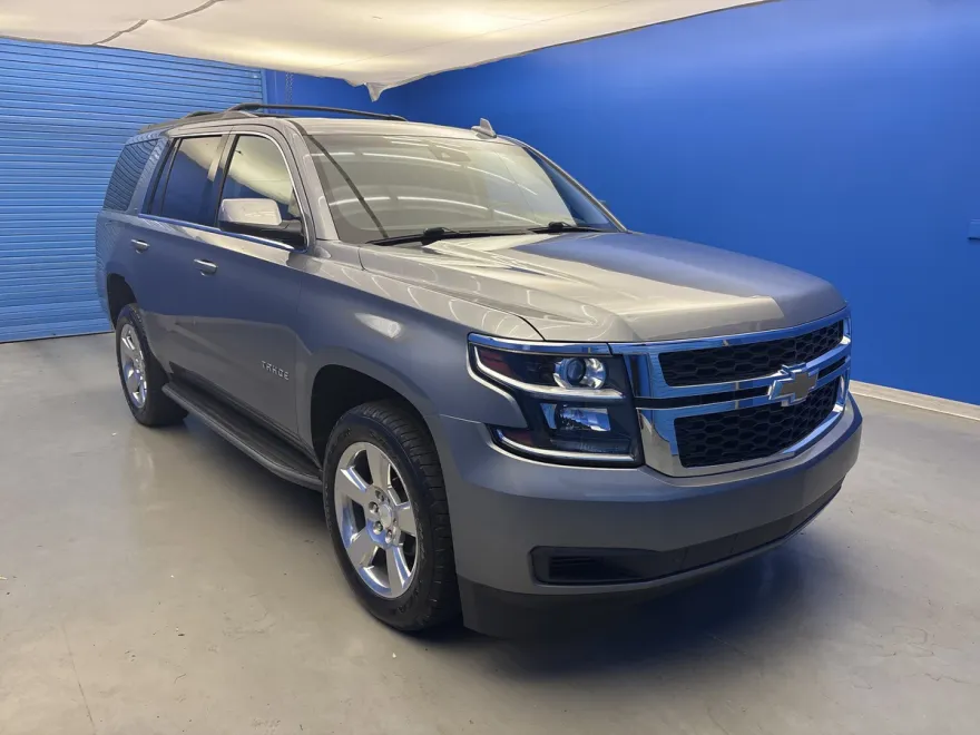 2019 Chevrolet Tahoe LT photo 1