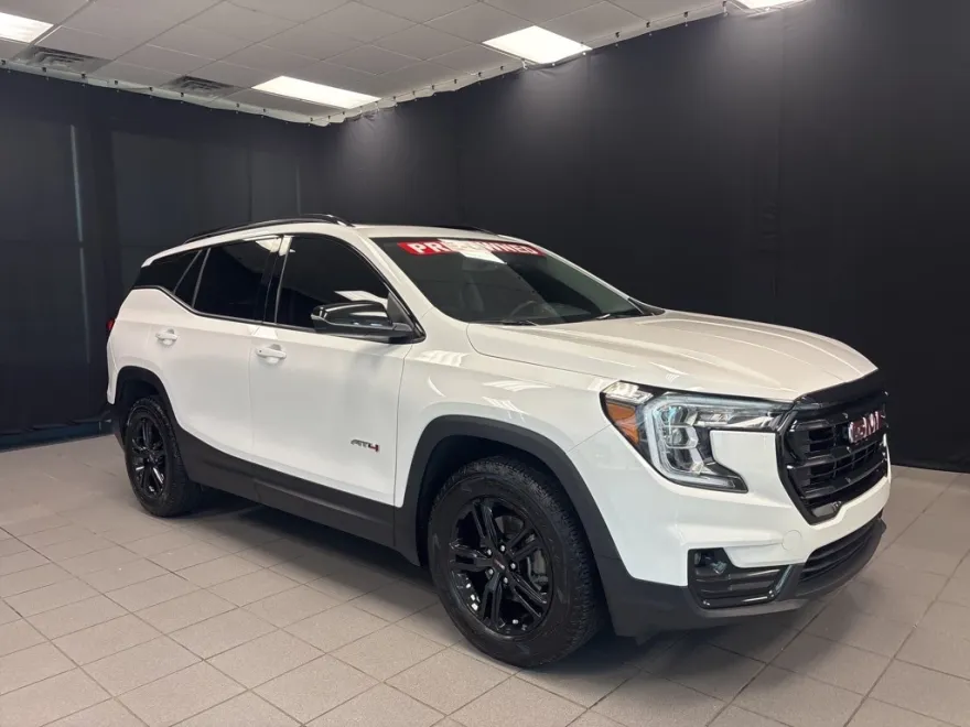 2024 Gmc Terrain AT4 photo 1