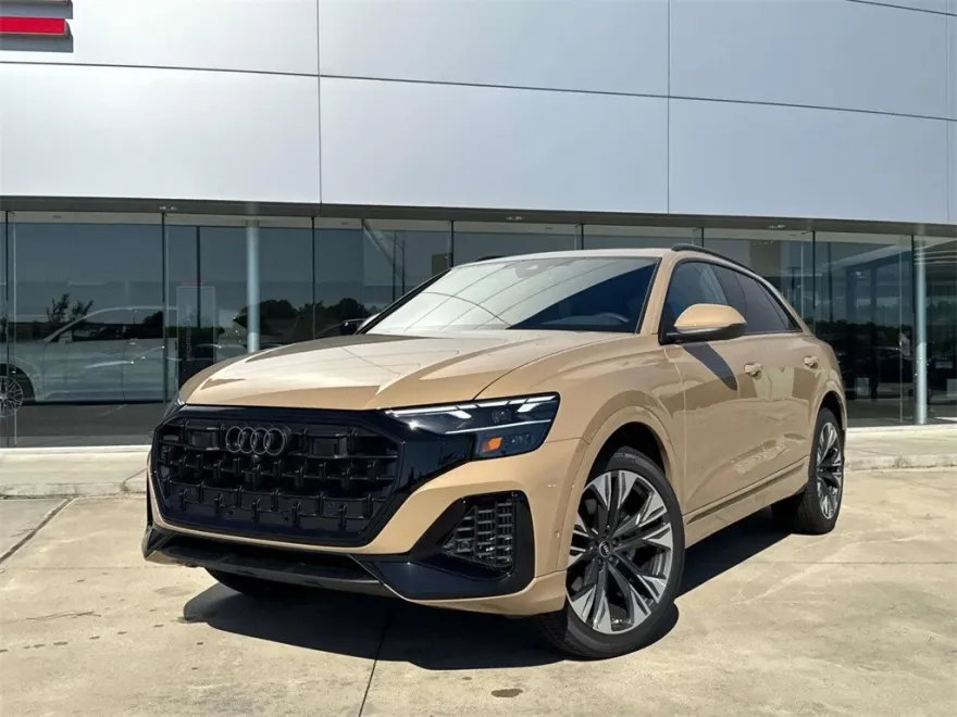 2025 Audi Q8 55 Premium Plus photo 1