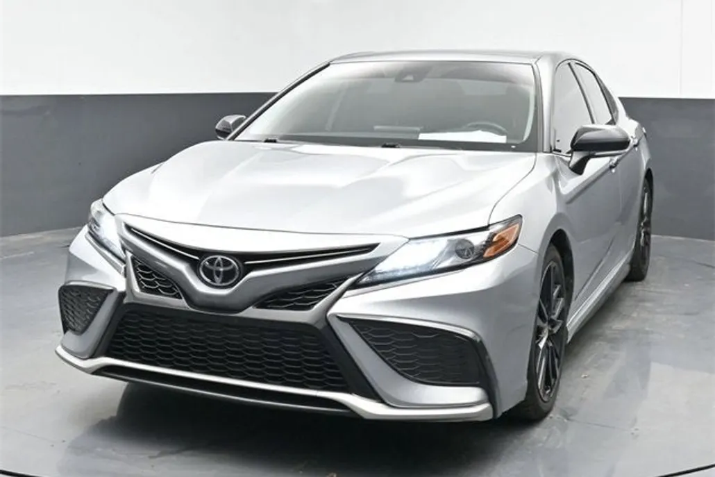 2021 Toyota Camry XSE photo 1