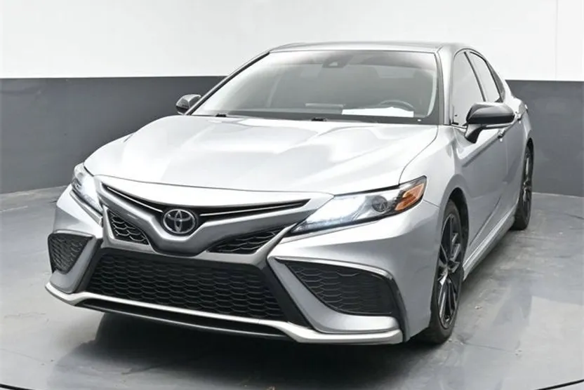 2021 Toyota Camry XSE photo 1