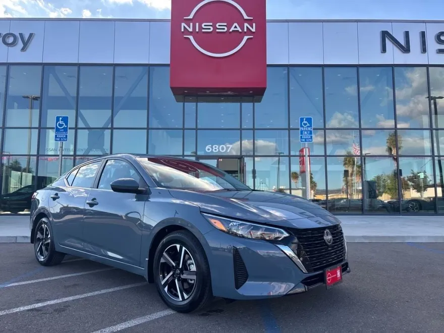 2025 Nissan Sentra SV photo 1