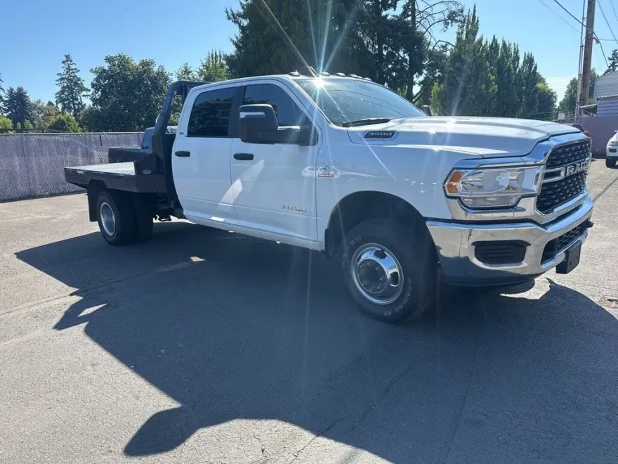 2024 Ram 3500 SLT photo 1