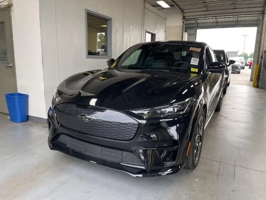 2024 Ford Mustang Mach-E GT photo 1