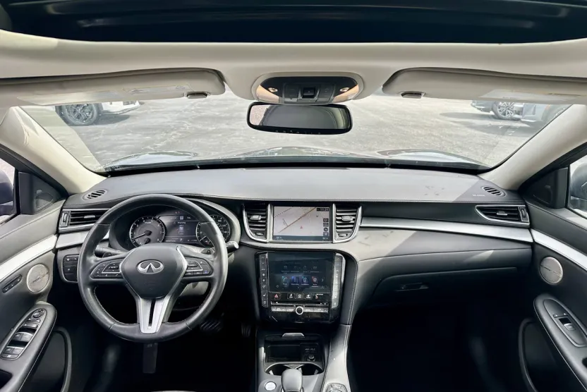2022 Infiniti QX50 Essential AWD photo 1