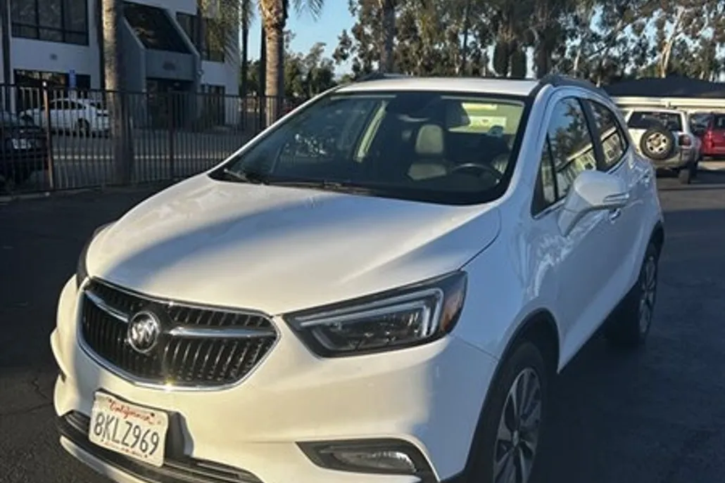 2019 Buick Encore Essence photo 1