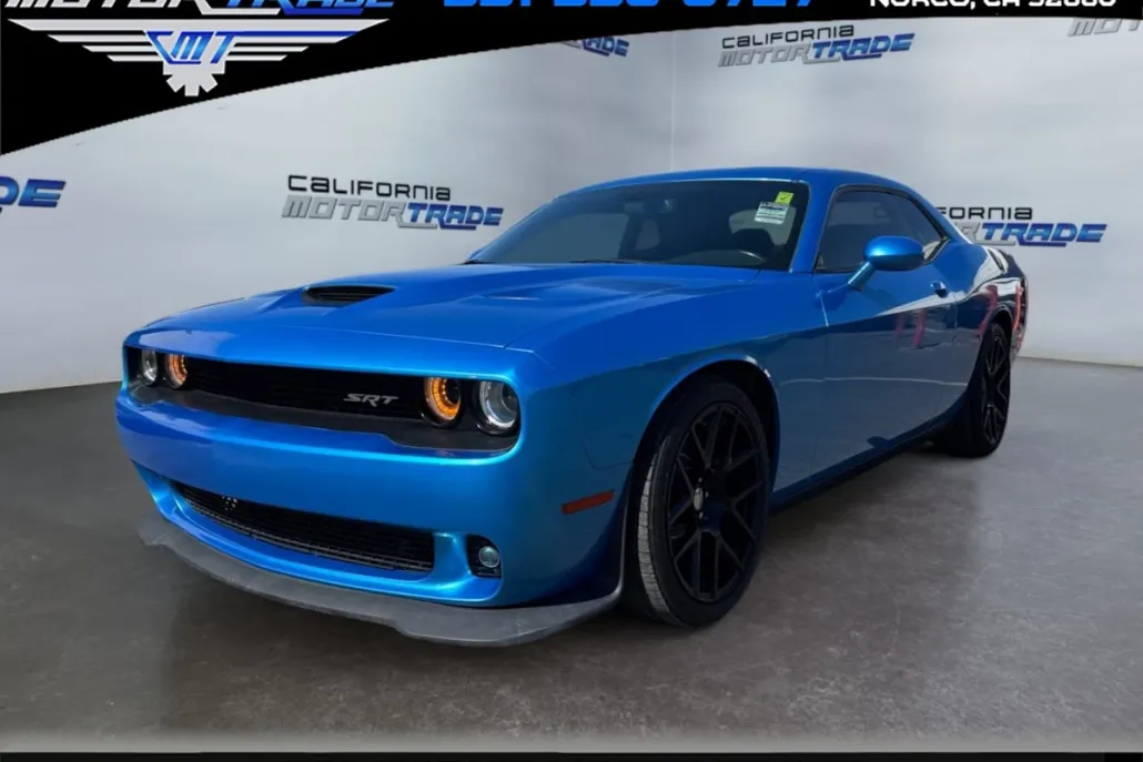 2015 Dodge Challenger R/T Scat Pack photo 1