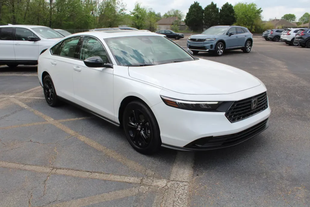 2025 Honda Accord SE photo 1