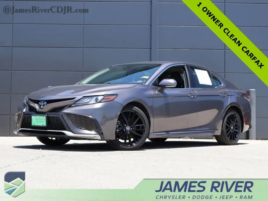 2023 Toyota Camry XSE photo 1