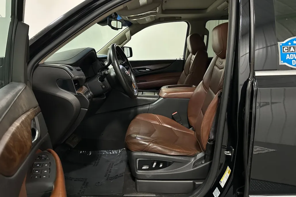 2015 Cadillac Escalade Premium photo 1