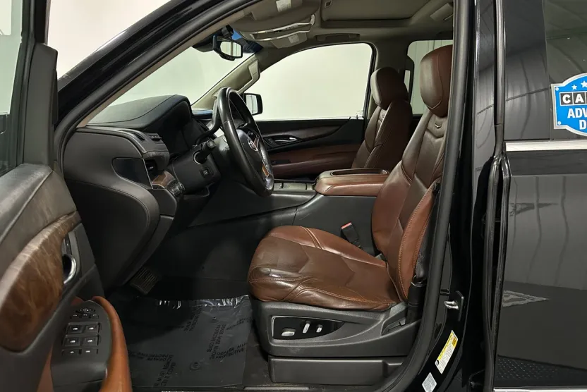2015 Cadillac Escalade Premium photo 1