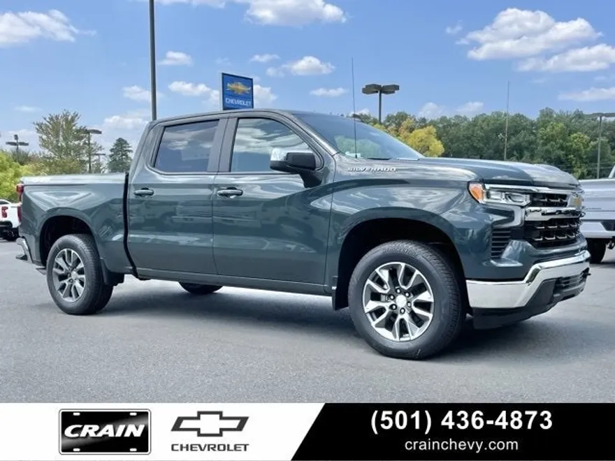 2025 Chevrolet Silverado 1500 LT photo 1