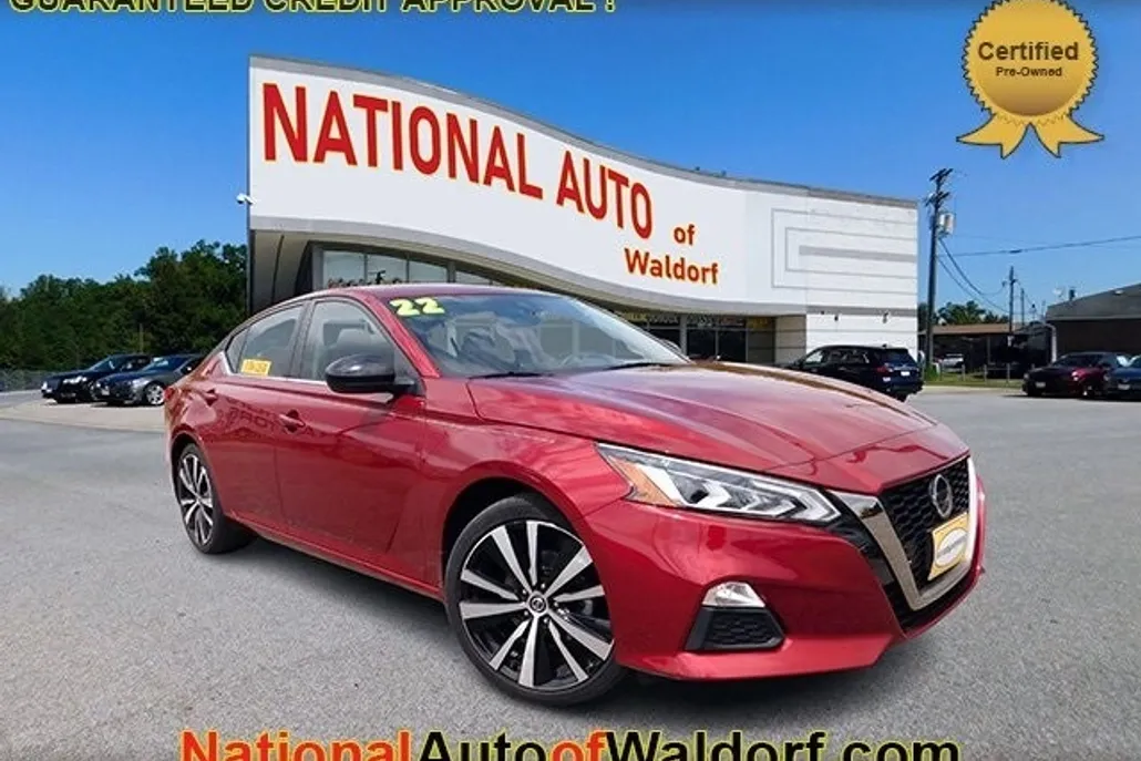 2022 Nissan Altima 2.5 SR photo 1