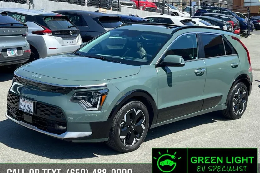 2023 Kia Niro EV Wave photo 1