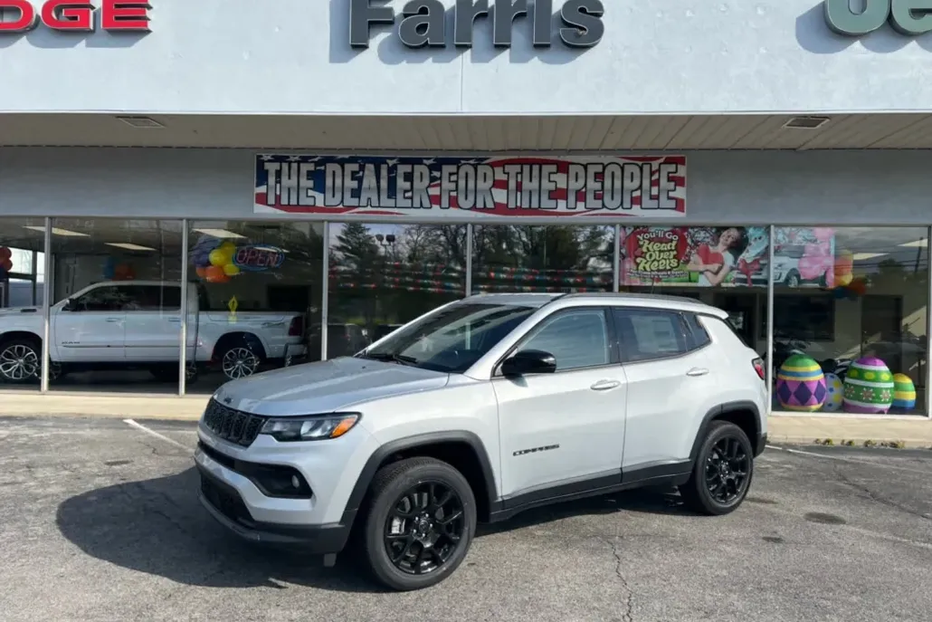2025 Jeep Compass Latitude photo 1