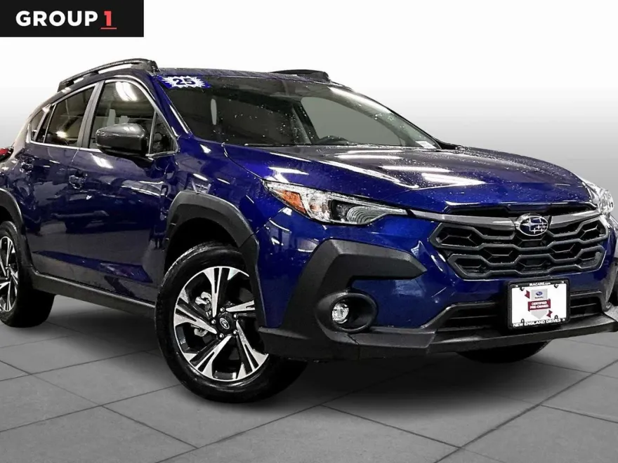 2025 Subaru Crosstrek Premium photo 1