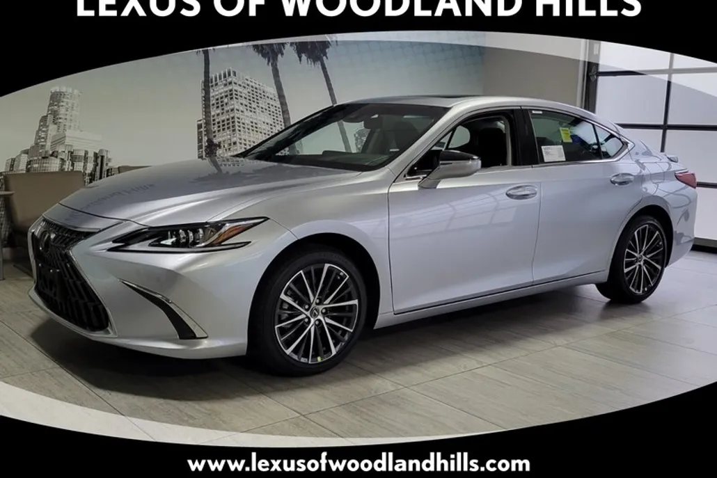2025 Lexus ES 300h photo 1