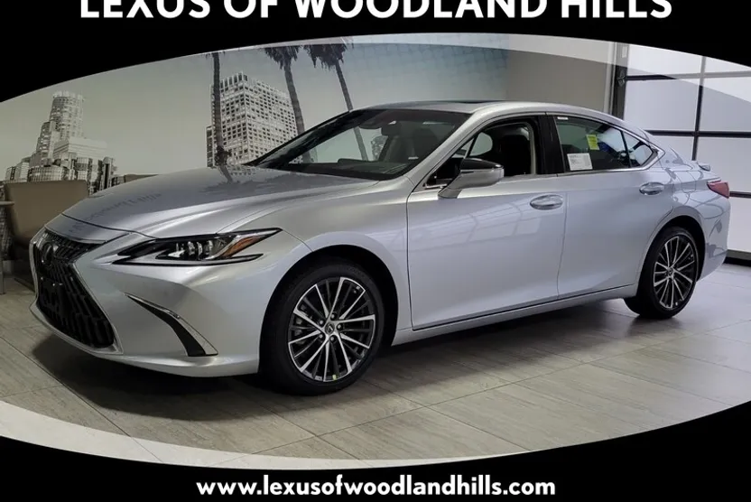 2025 Lexus ES 300h photo 1