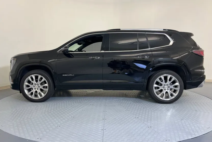 2024 Gmc Acadia Denali photo 1
