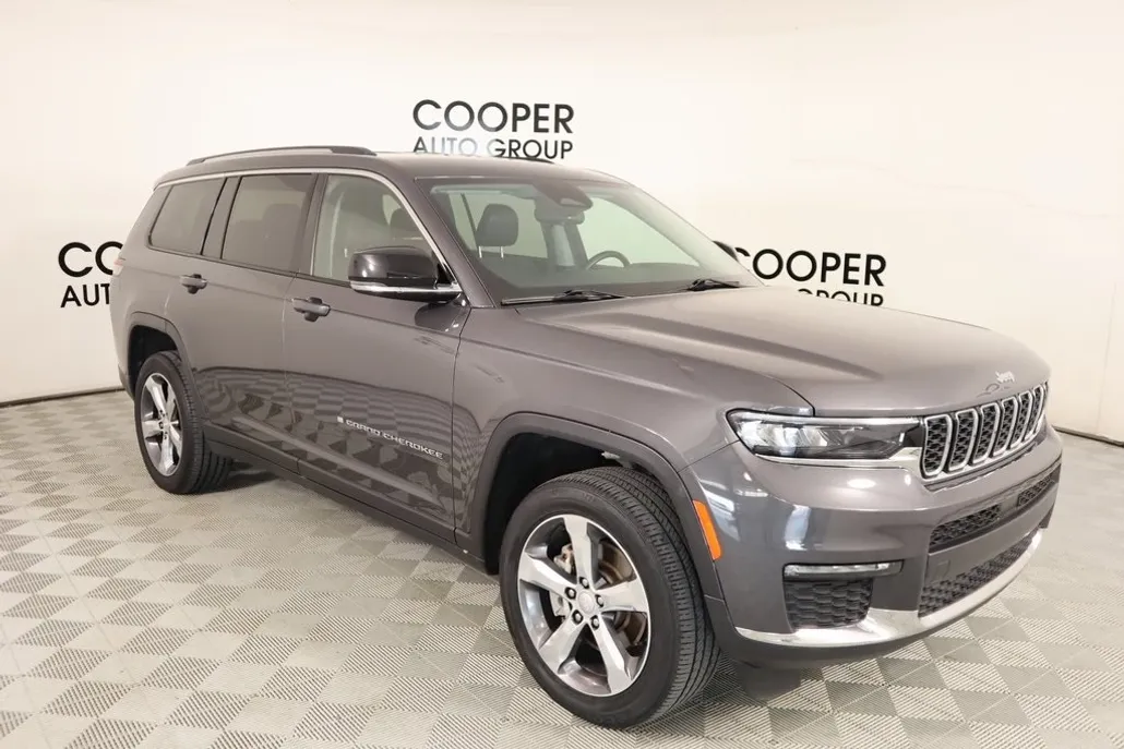 2022 Jeep Grand Cherokee Limited photo 1