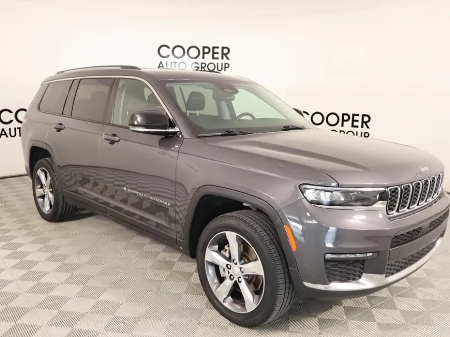 2022 Jeep Grand Cherokee Limited photo 1