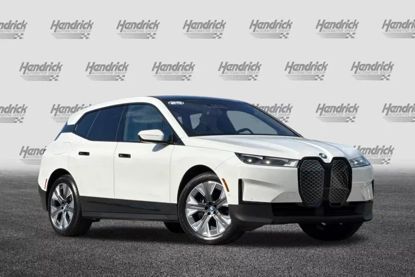 2025 Bmw iX photo 1