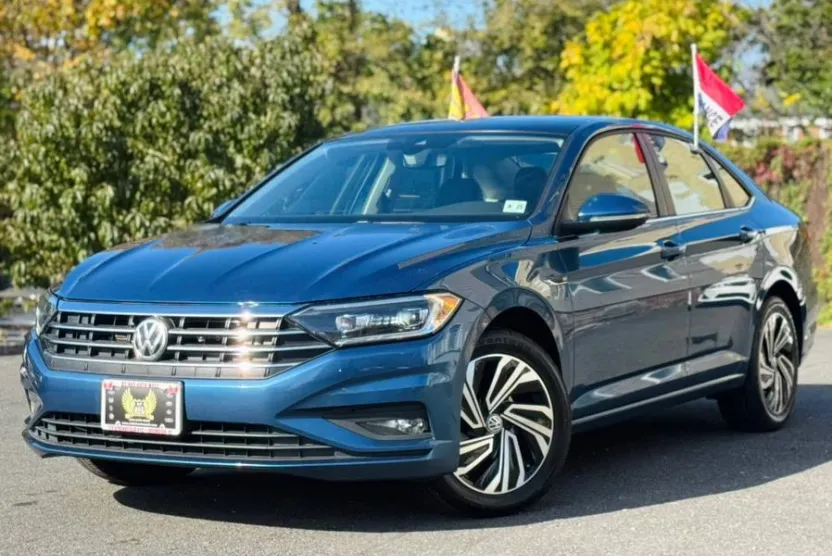 2020 Volkswagen Jetta SEL Premium photo 1