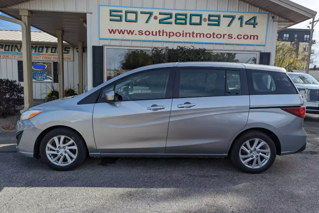 2012 Mazda Mazda5 Sport photo 1