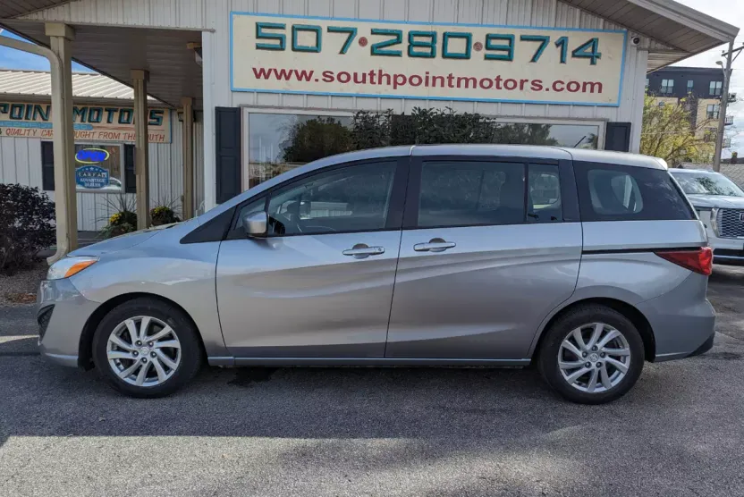 2012 Mazda Mazda5 Sport photo 1
