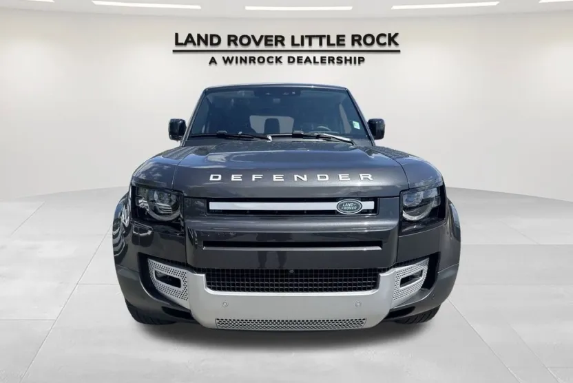 2024 Land Rover Defender 130 S photo 1