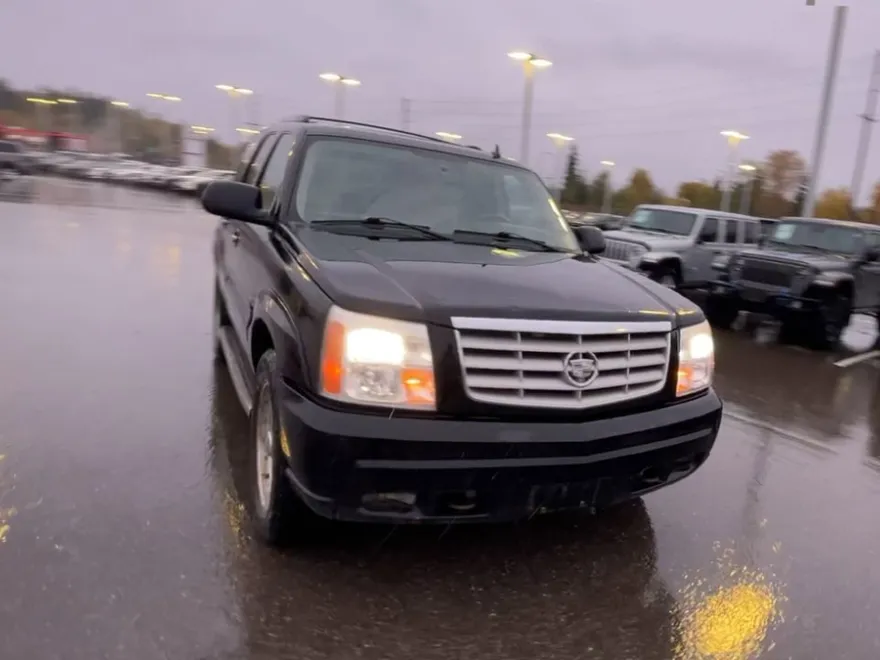 2006 Cadillac Escalade Luxury photo 1
