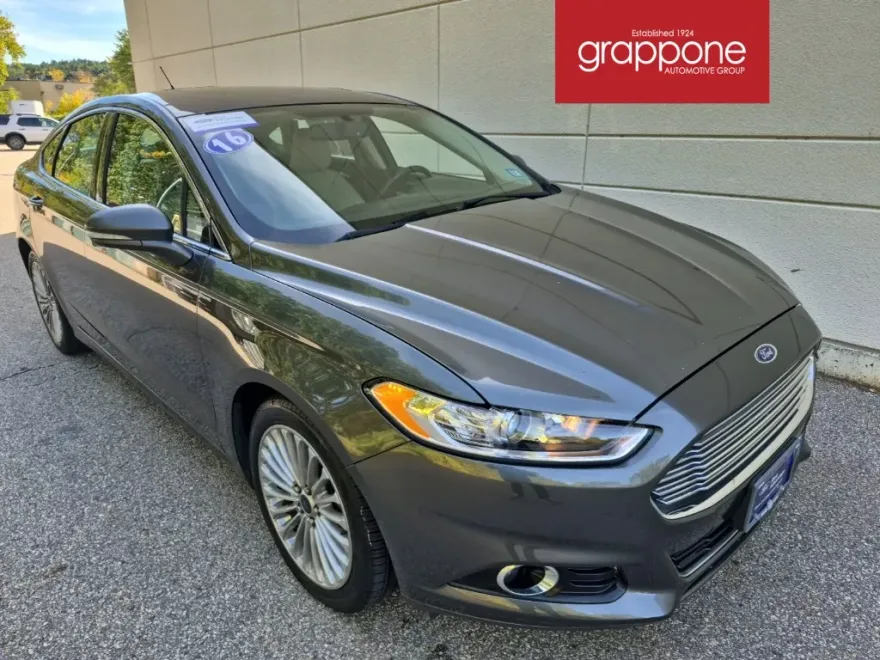 2016 Ford Fusion Titanium photo 1