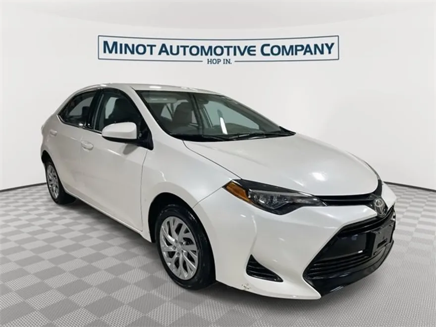2019 Toyota Corolla XLE XSE photo 1
