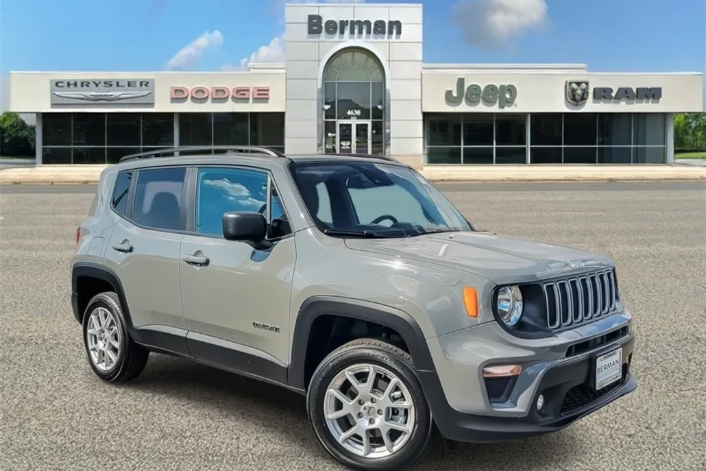 2022 Jeep Renegade Latitude photo 1