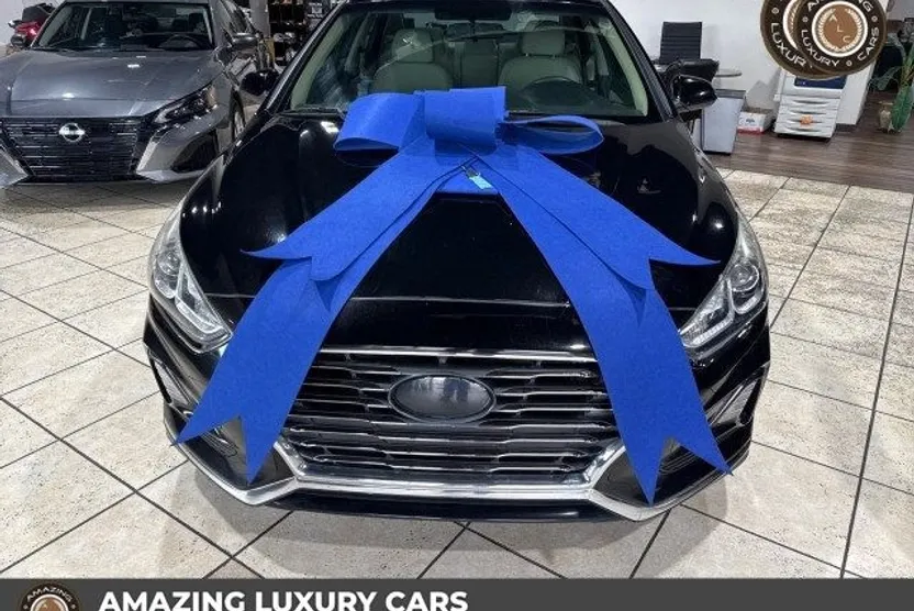 2018 Hyundai Sonata SE photo 1