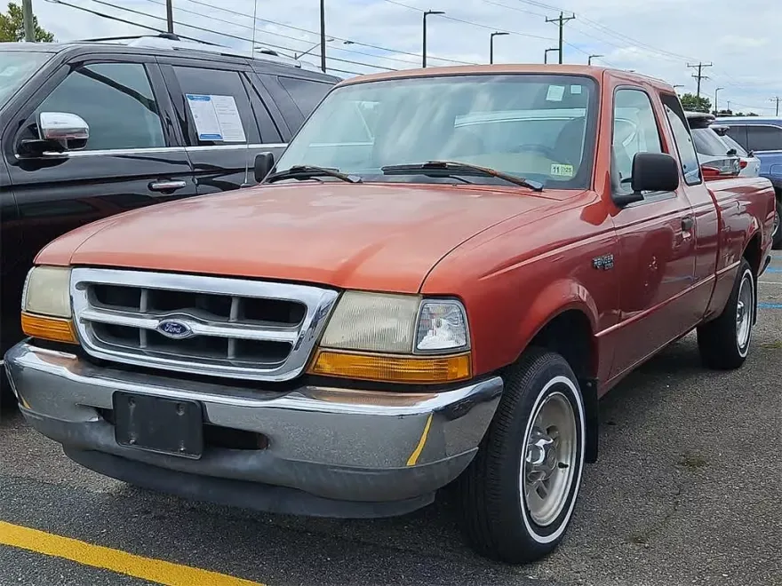 1999 Ford Ranger XL photo 1