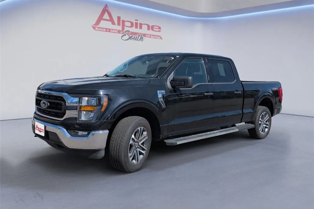 2023 Ford F-150 XL photo 1