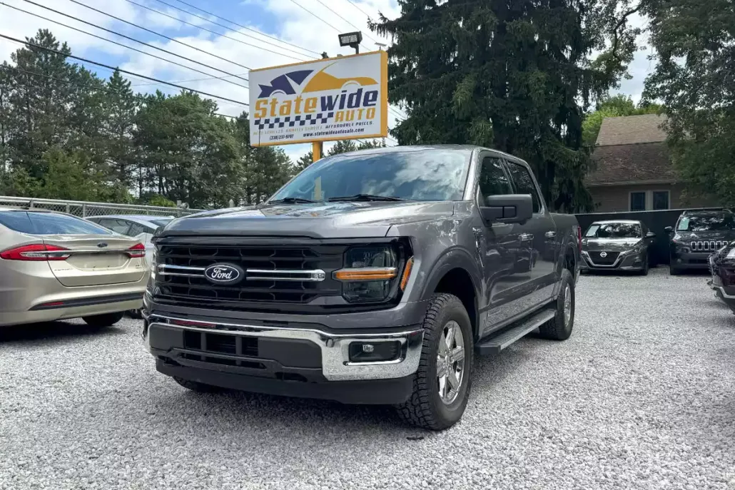 2024 Ford F-150 XLT photo 1