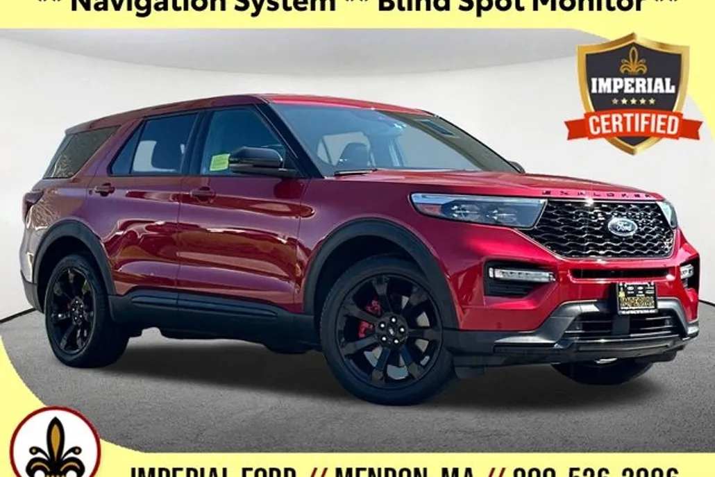 2022 Ford Explorer ST photo 1