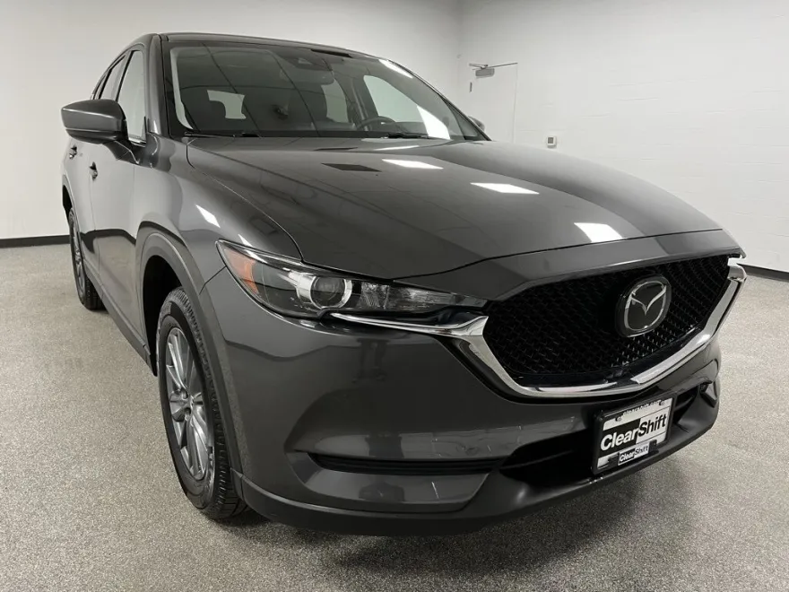 2019 Mazda CX-5 Touring photo 1