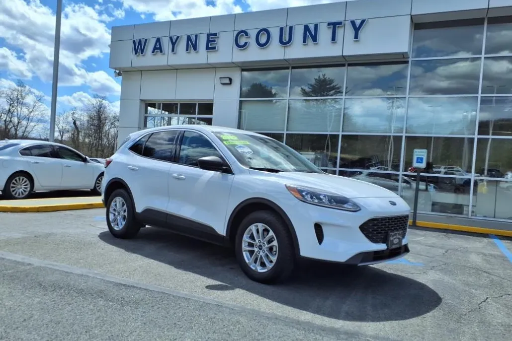 2022 Ford Escape SE photo 1