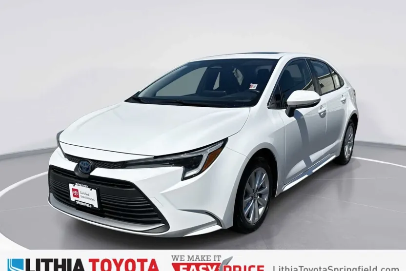 2024 Toyota Corolla Hybrid XLE photo 1