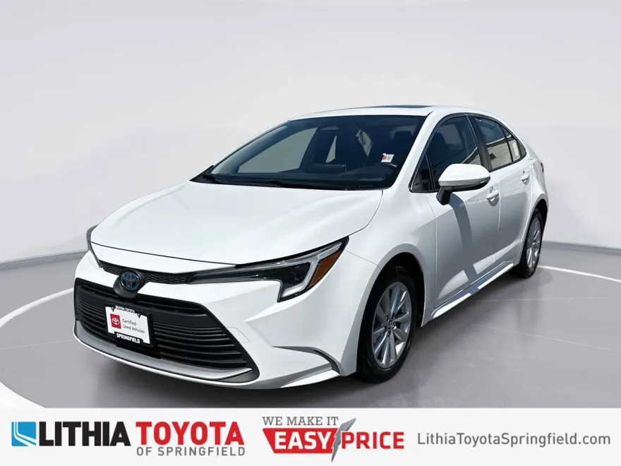 2024 Toyota Corolla Hybrid XLE photo 1
