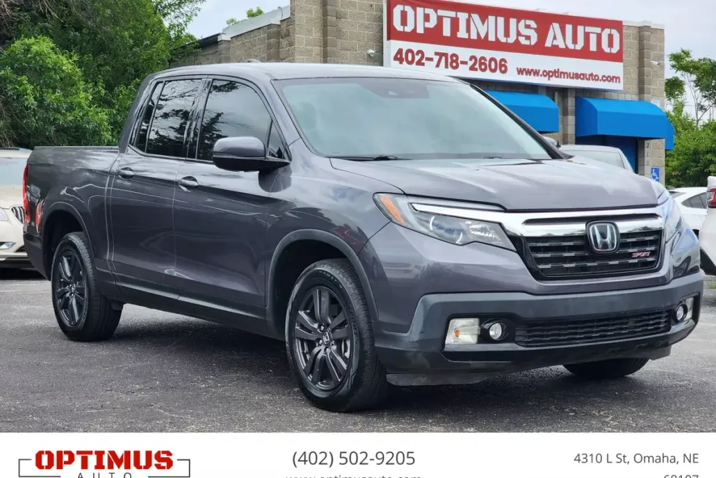 2020 Honda Ridgeline Sport photo 1