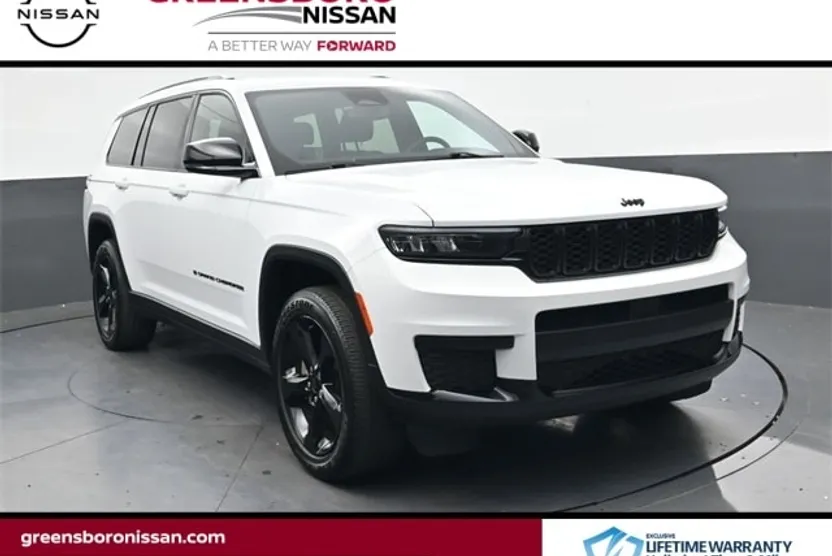 2021 Jeep Grand Cherokee Laredo Altitude photo 1
