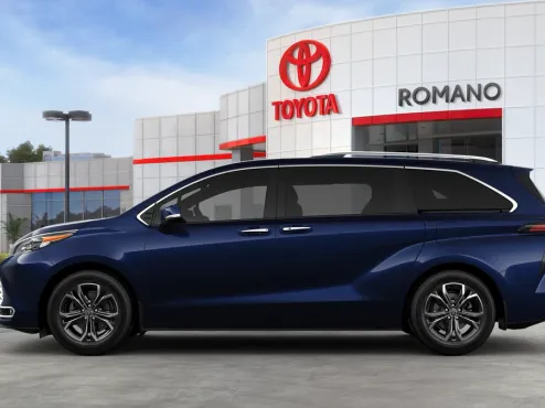 2025 Toyota Sienna Platinum photo 4