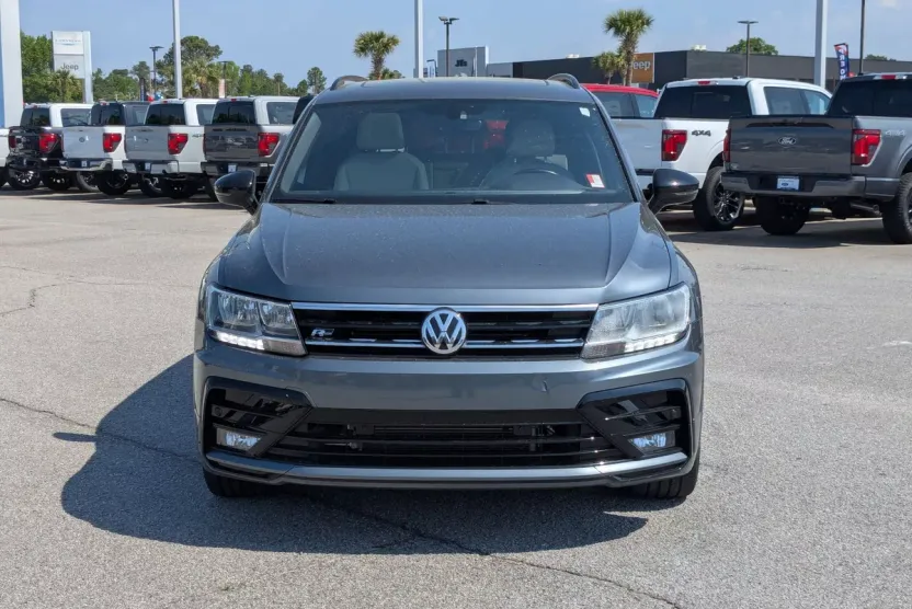 2021 Volkswagen Tiguan SE R-Line Black photo 1