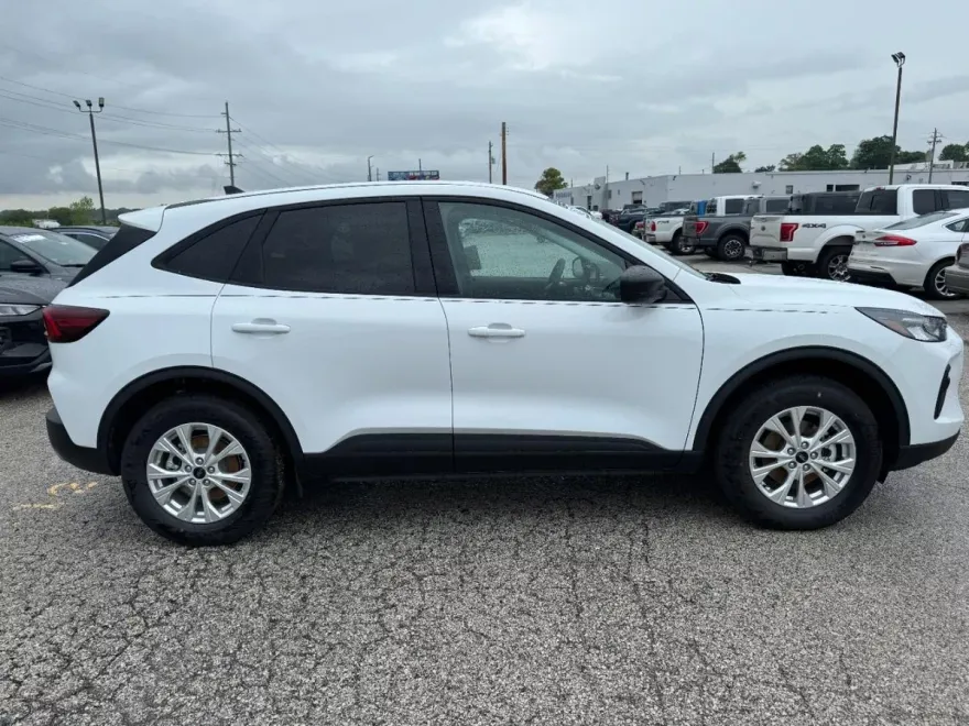 2025 Ford Escape Active photo 1
