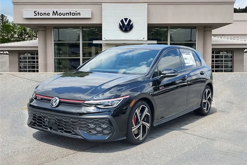 2025 Volkswagen Golf GTI SE photo 1