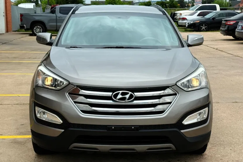 2014 Hyundai Santa Fe 2.0T Sport photo 1